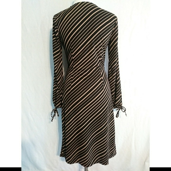 Express Faux Wrap Dress - Picture 3 of 4